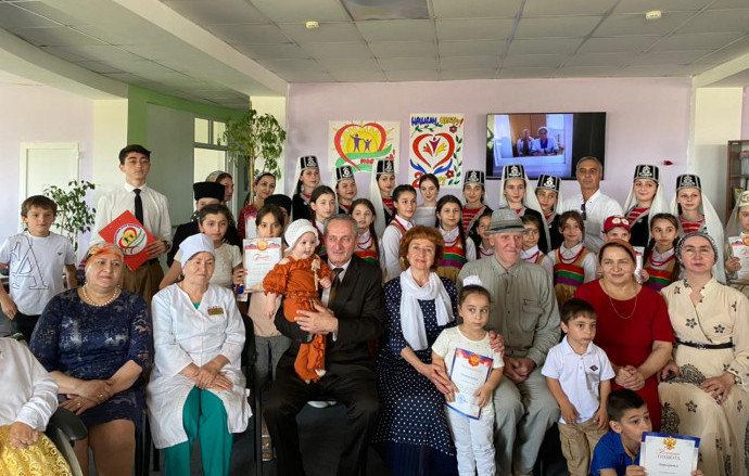 Коллектив ингушского РДНТ подарил праздник воспитанникам детского реабилитационного центра