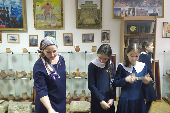 Школьники Ингушетии смогут регулярно бесплатно ходить в музеи
