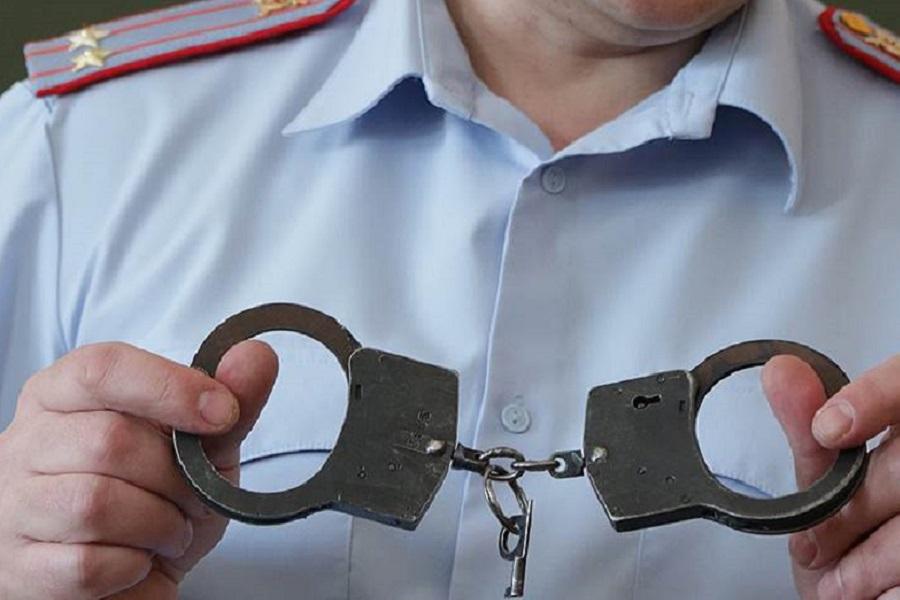 В Ингушетии за ограбление трех молодых людей задержан лжеполицейский