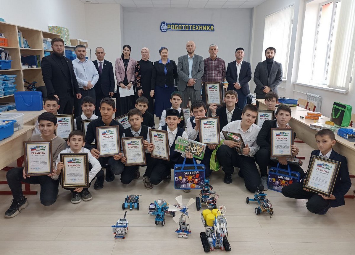 Первые робототехнические соревнования среди школьников прошли в Ингушетии