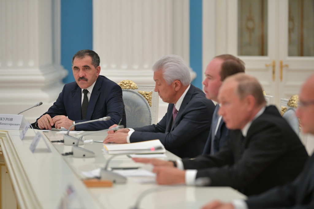 Ю. Евкуров принял участие во встрече Владимира Путина с избранными губернаторами
