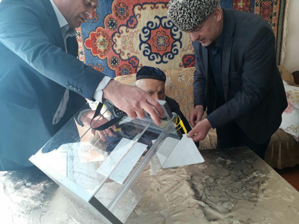 Самый пожилой избиратель в России проголосовал на выборах в Ингушетии